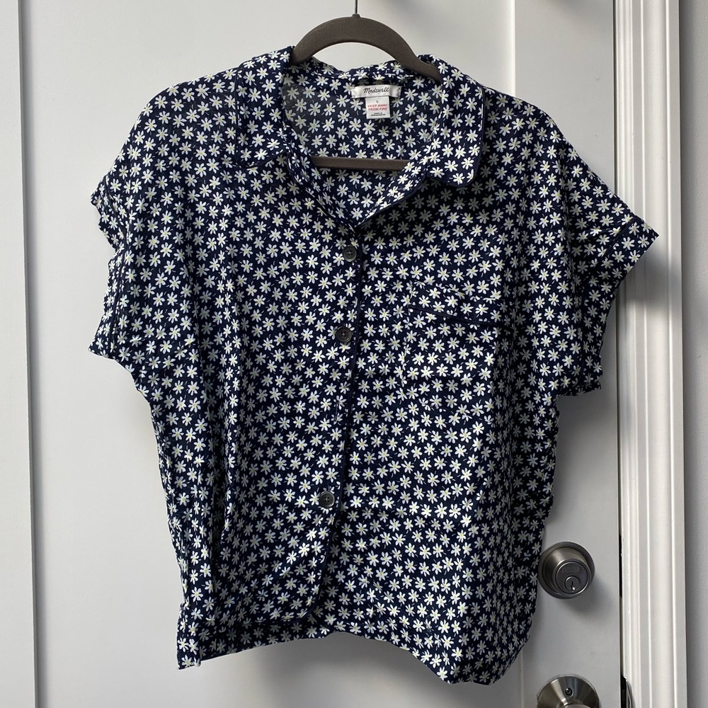 Madewell daisy button up short sleeved shirt